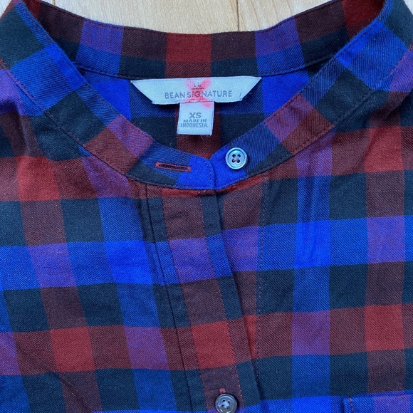 LL Bean Signature Flannel - Picture 4 of 9